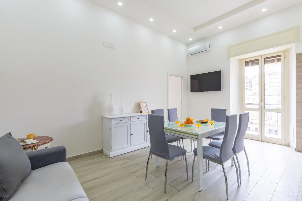 Chiara Modern Apartment By Wonderful Italy Napoli Bagian luar foto