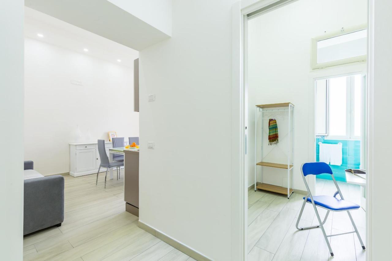 Chiara Modern Apartment By Wonderful Italy Napoli Bagian luar foto