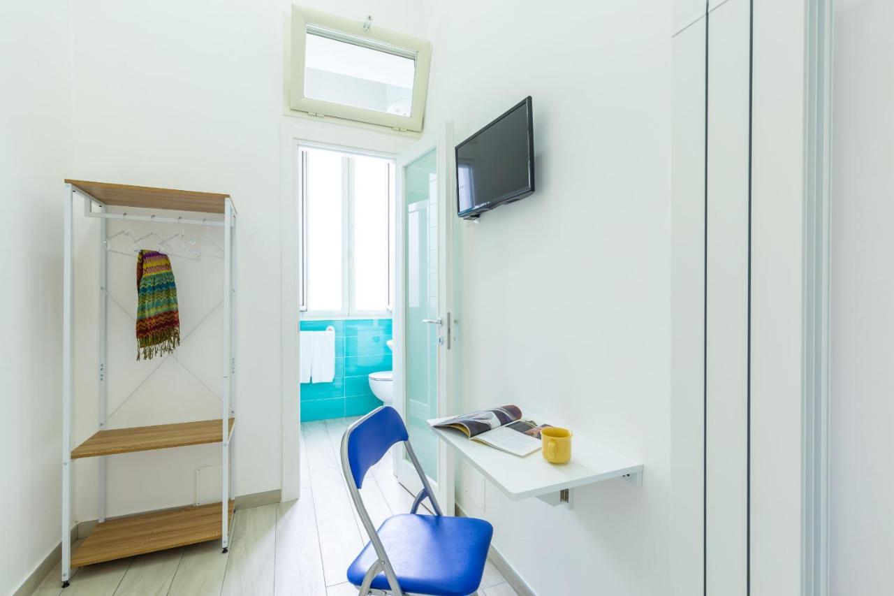 Chiara Modern Apartment By Wonderful Italy Napoli Bagian luar foto