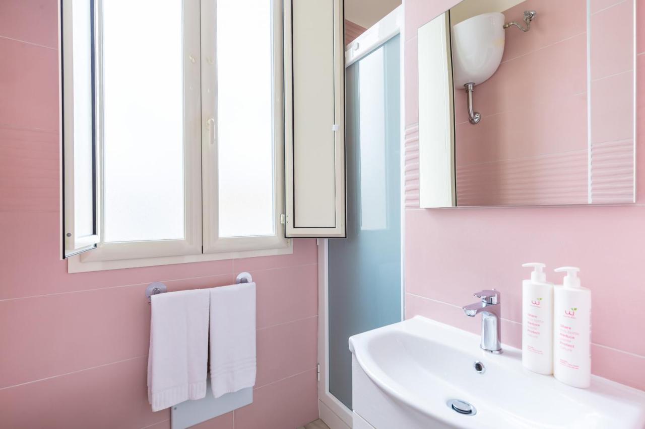 Chiara Modern Apartment By Wonderful Italy Napoli Bagian luar foto
